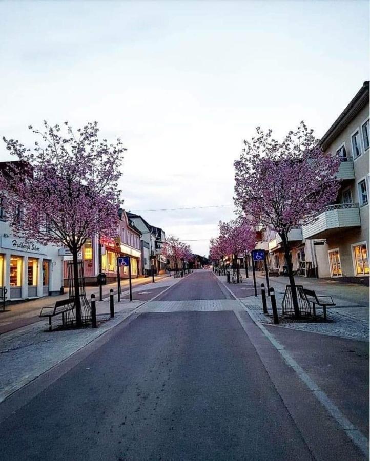 Mysig Timmerstuga Med Braskamin Naera Hovfjaellet Torsby Luaran gambar